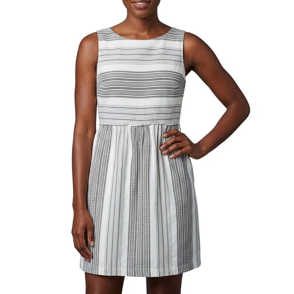 LOFT Dresses & Skirts - LOFT Womens Coastal Minimalist Fit Flare Dress Size 10 Striped Pockets
